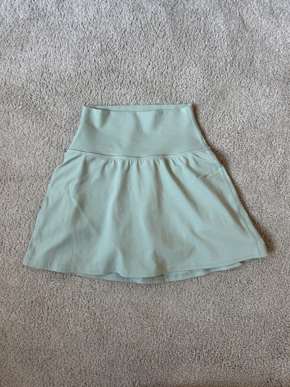 Women’s Lululemon Fog Green Align Skirt Size 2